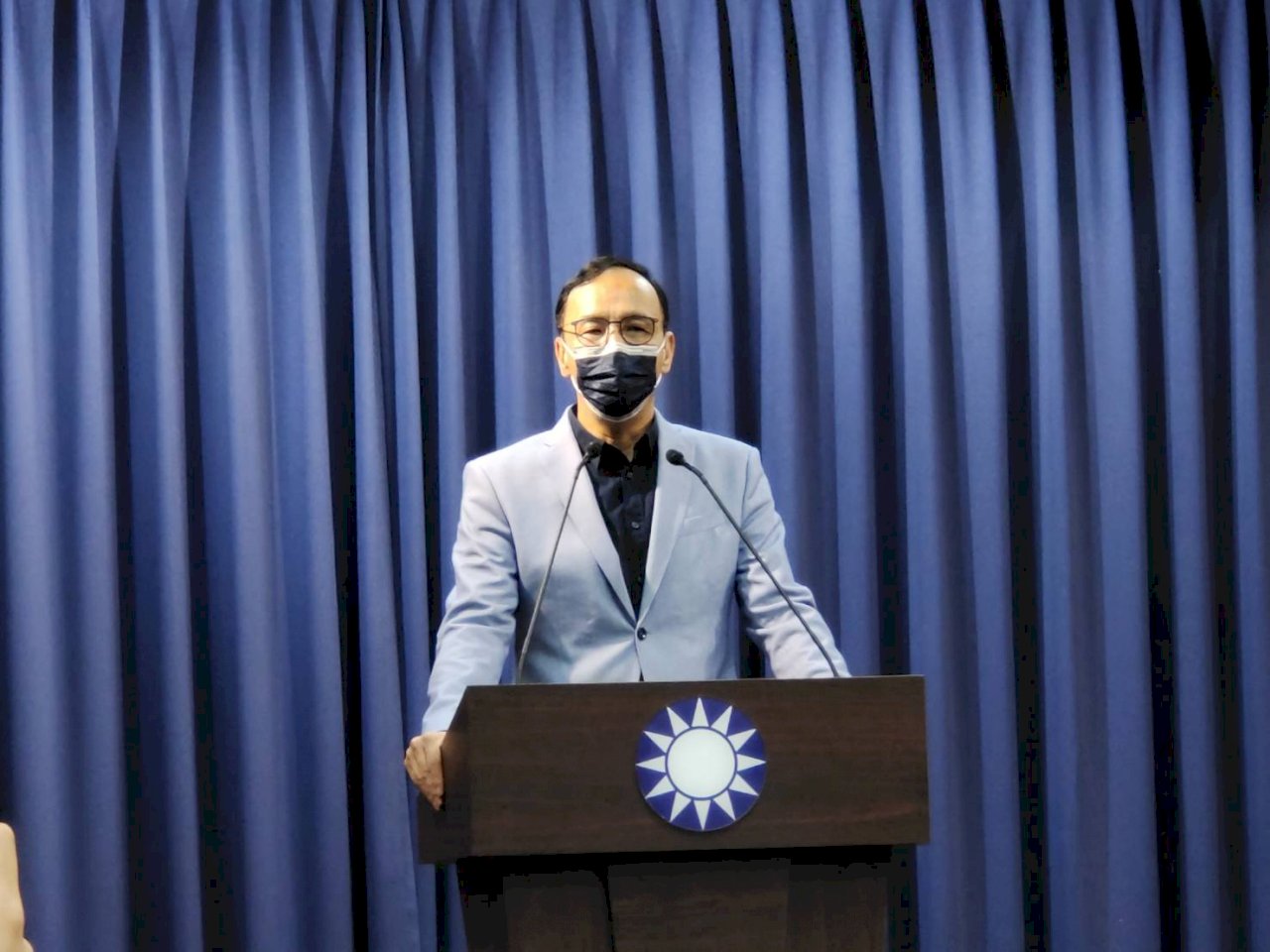 政黨支持度落後民眾黨 朱立倫：警訊 繼續努力