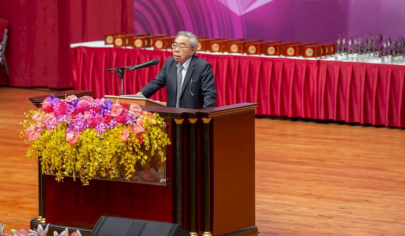 王文淵：應考慮改能源結構 蔡總統：國家政策要穩定