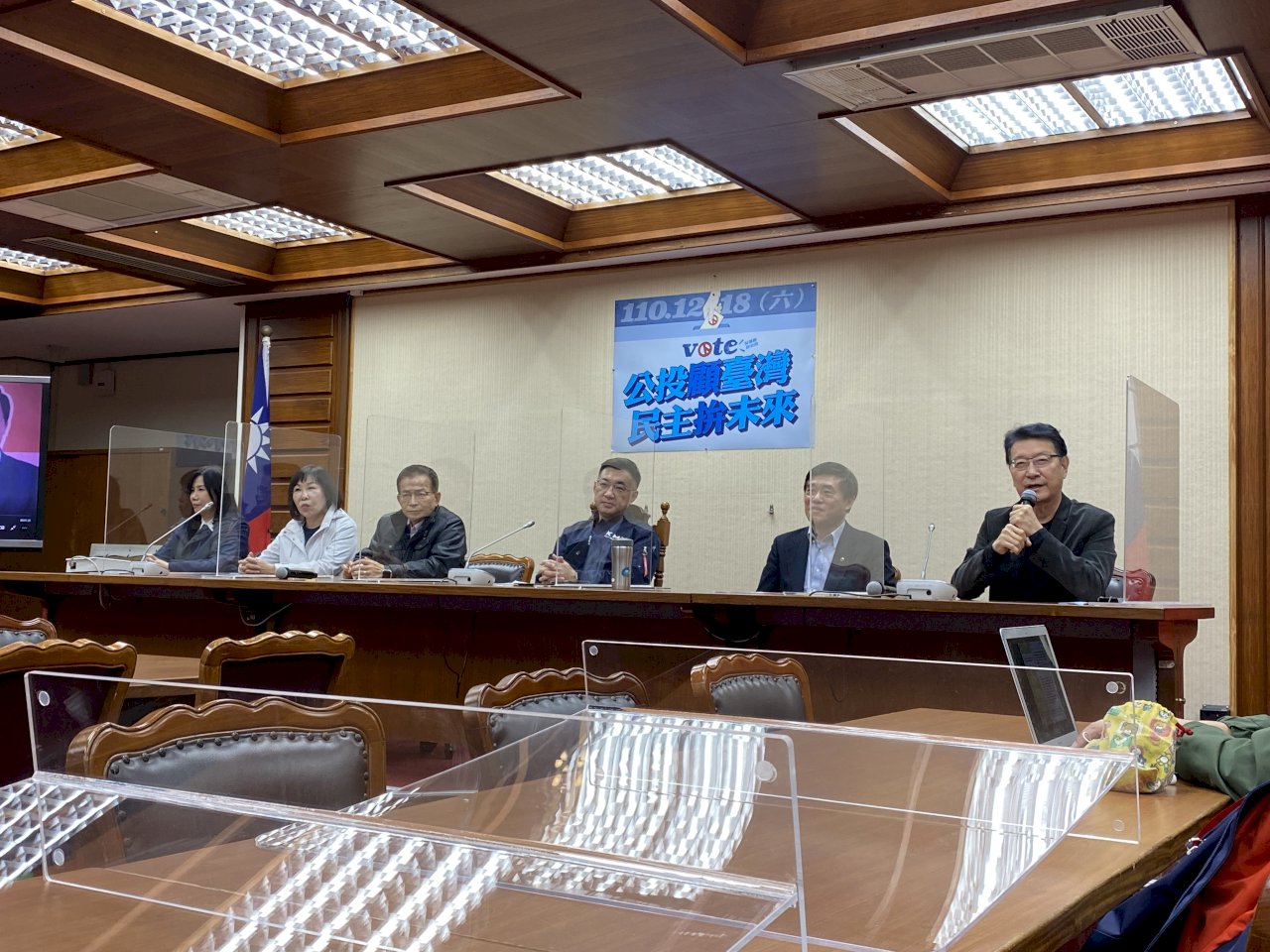 「戰鬥藍」支援公投宣講 趙少康駁斥另立山頭傳聞