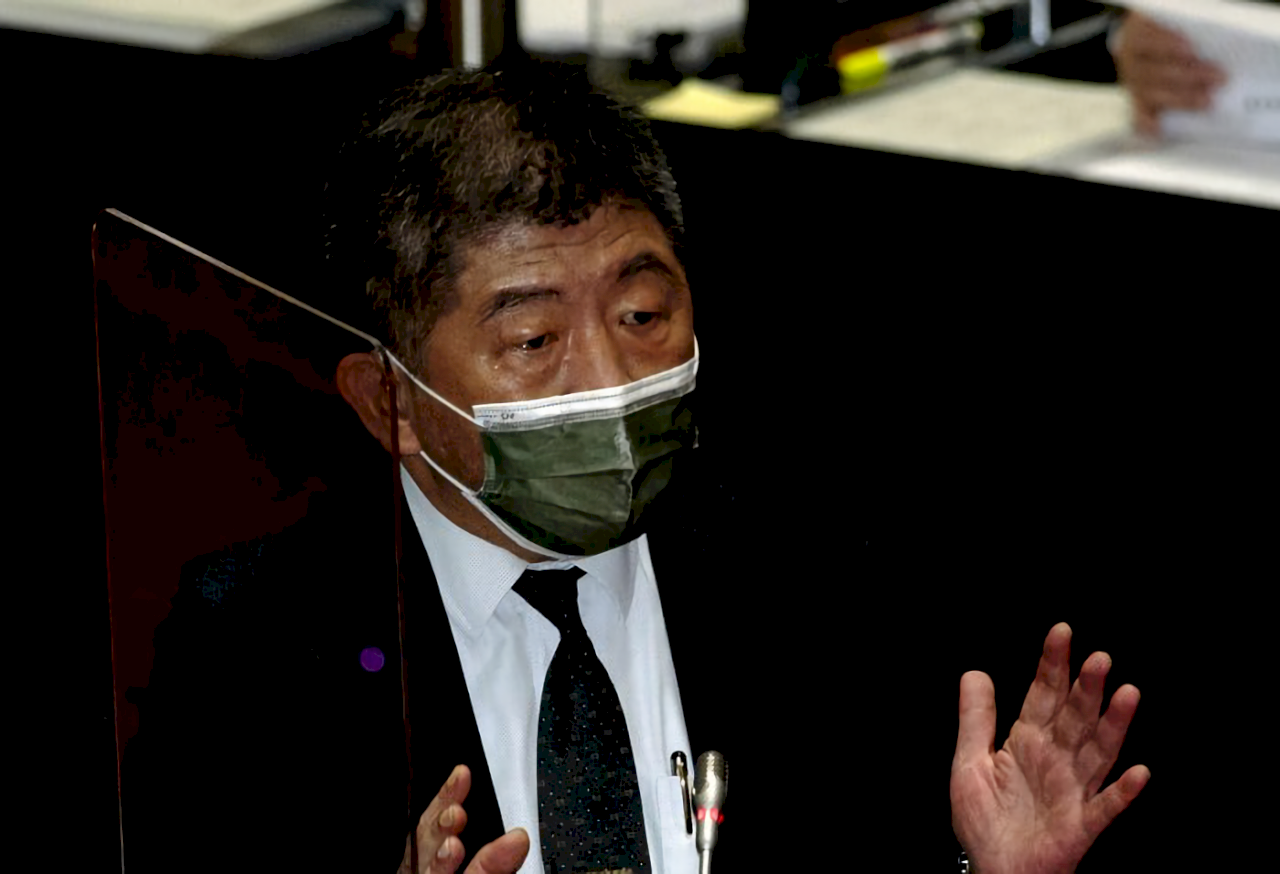 打高端者再打兩劑非「白打」 陳時中：混打是變通的方法