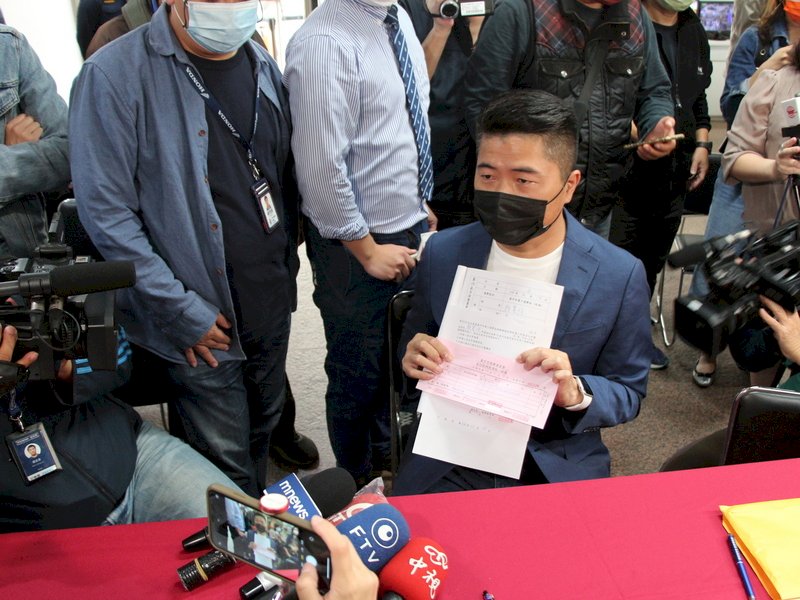 登記立委補選 顏寬恒：不實抹黑絕對捍衛清白