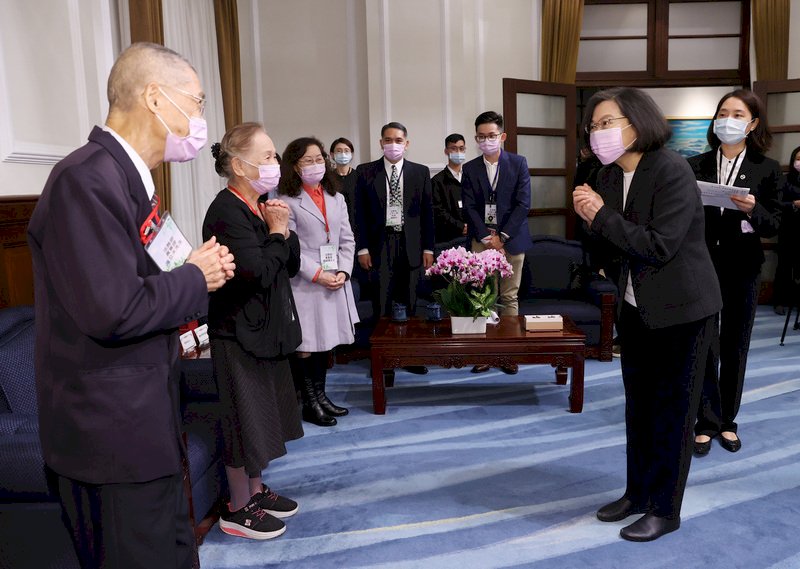 接見監所教化保護有功人士 總統：修復式司法是重要目標