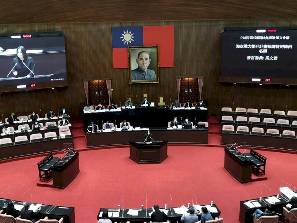 立院院會拍板 總預算案回復委員會續審