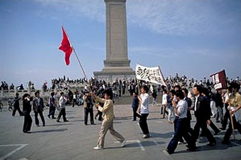 我的一九八九系列》學生領袖堅守不撤的決心動搖 封從德主持廣播表決是否撤離