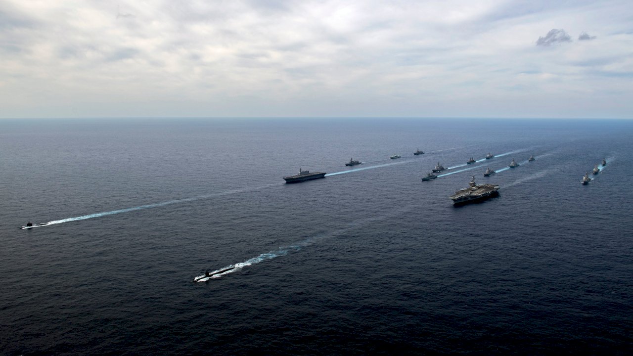 美菲艦隊巡航遭解放軍跟監 外媒披露雙方互動細節