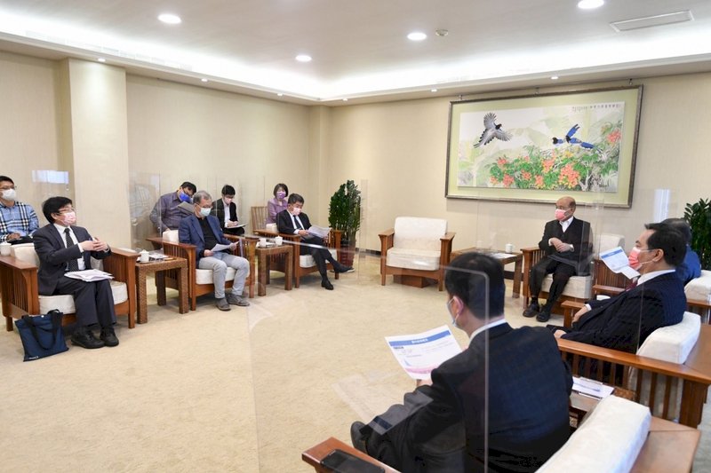 中研院P3實驗室人員確診 蘇揆：研究員防疫機制應檢討