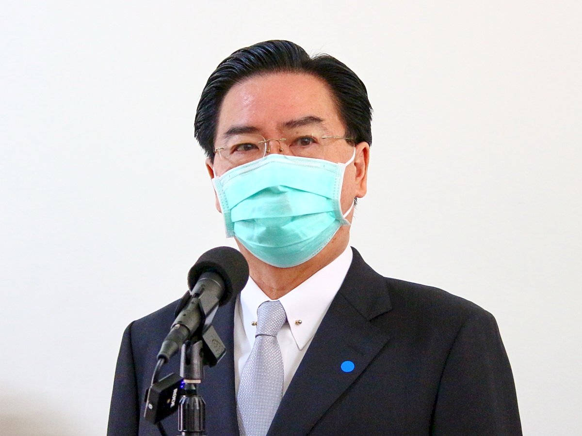 外交喊話 吳釗燮籲民主同盟對台海情勢表立場