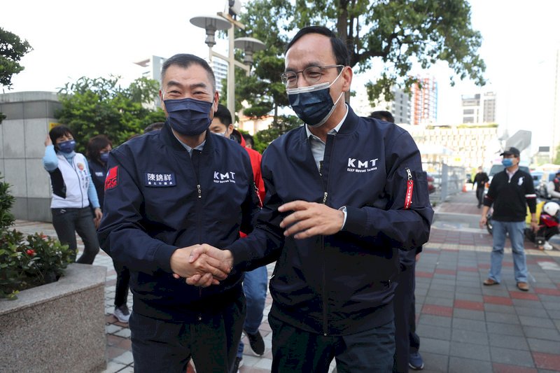 侯友宜千字文談公投 朱立倫：國民黨要有自己立場
