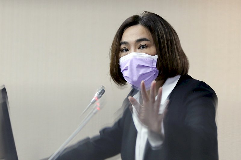 綠委拋修憲複決併大選  藍：又打臉自己