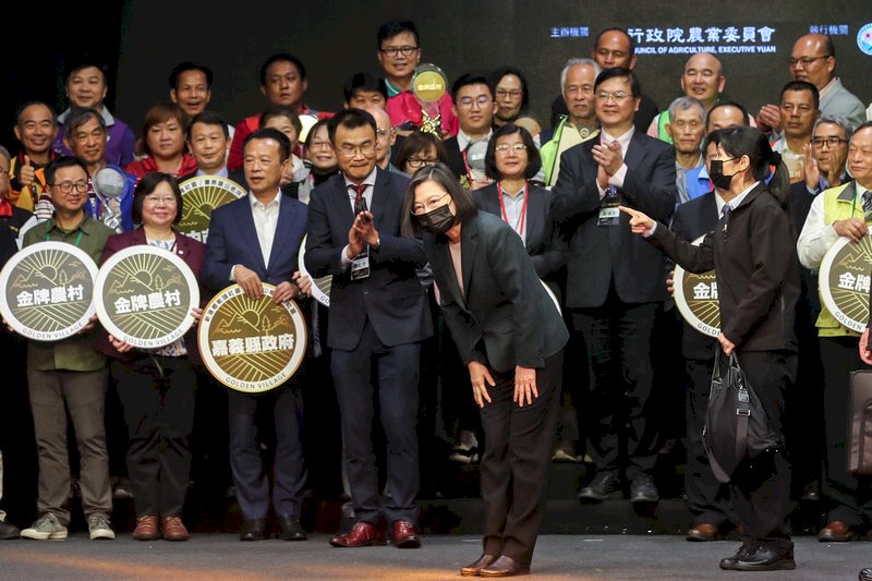 被莫拉克打敗再奮起獲金牌農村 總統：4大農民福利吸引青年返鄉務農