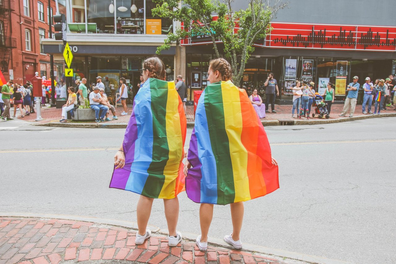 10年來增1倍 民調：7.1%美成年人自認是LGBT