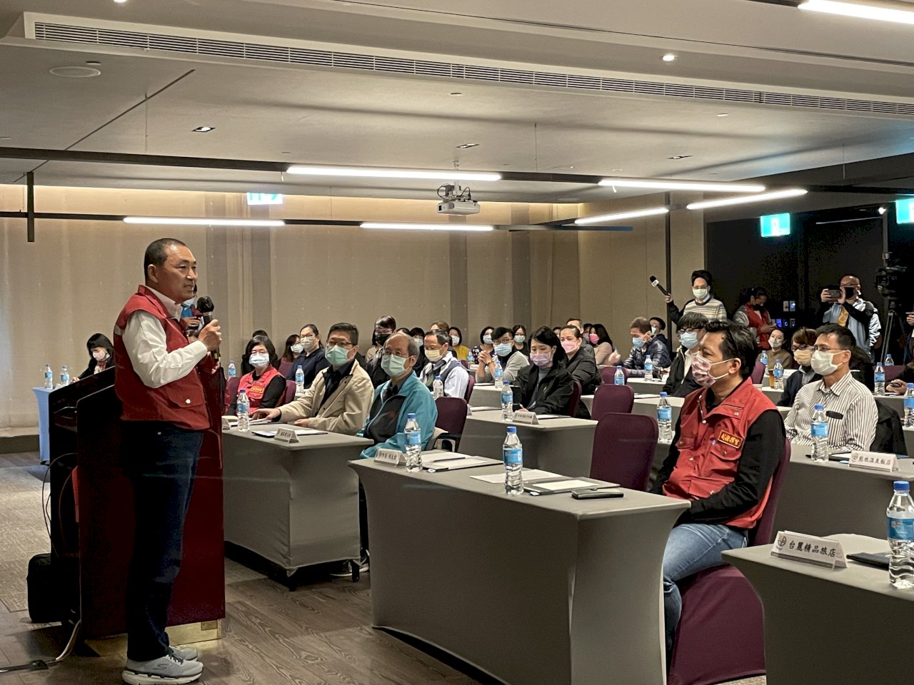 嚴守防疫旅館防線 侯友宜：旅館從業人員須打第三劑
