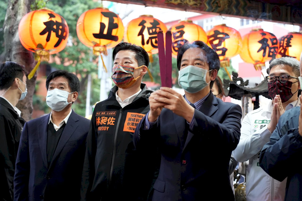「罷昶」投票倒數2天 賴清德助攻林昶佐、提醒民眾防疫