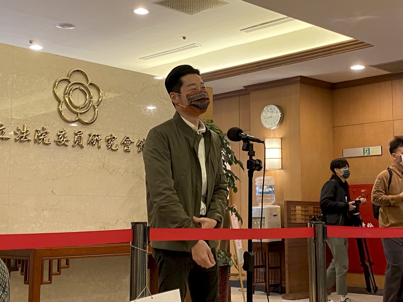 罷免同意票大於不同意 林昶佐返立院上班「努力對鄉親釋疑」