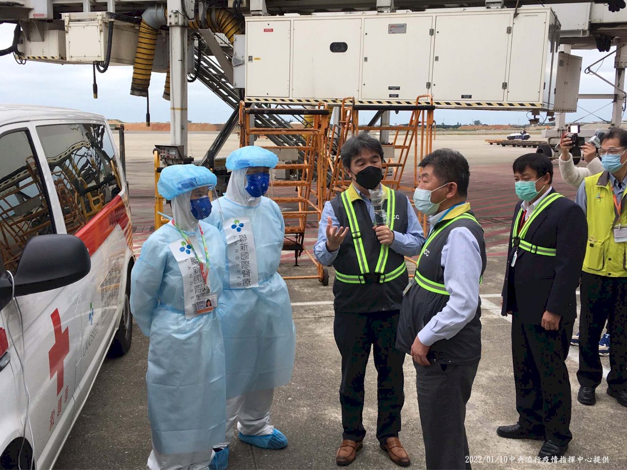 視察桃機入境採檢新制動線 陳時中：對機場、防疫旅館安全有很大幫助 (影音)