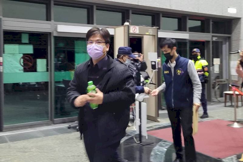 宜蘭建設處代理處長吳朝琴涉貪遭聲押  縣長林姿妙複訊中