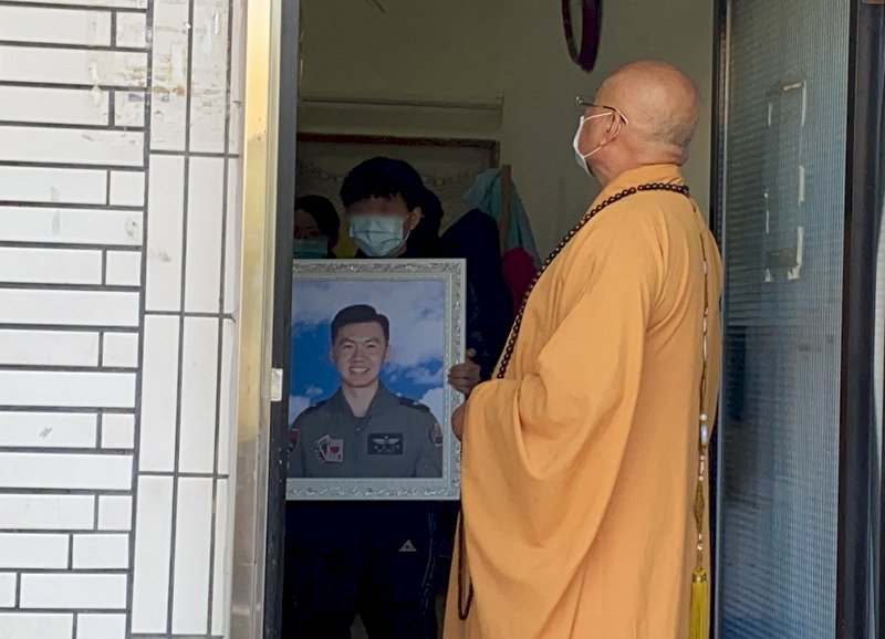 F-16V戰機墜海 飛官死因全身多重性鈍性創傷