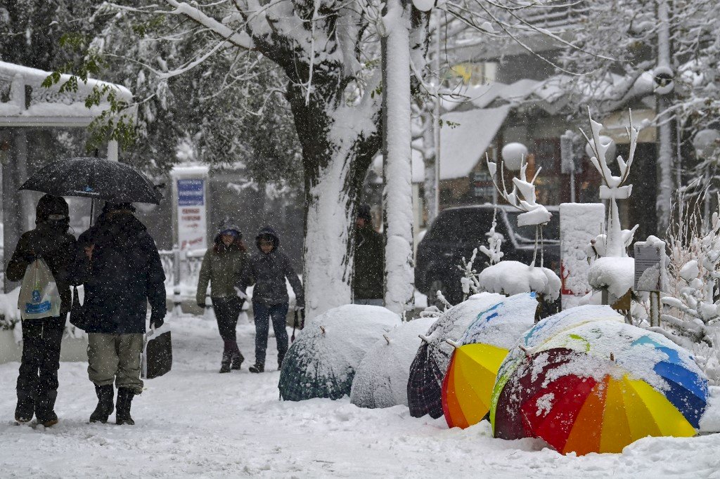 伊斯坦堡機場因暴風雪關閉 希臘罕見大規模降雪