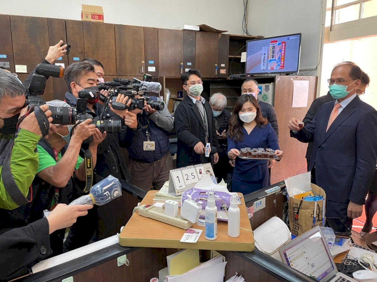 用行動支持立陶宛 立法院訂購民主蘭姆酒團結抵抗中國霸凌