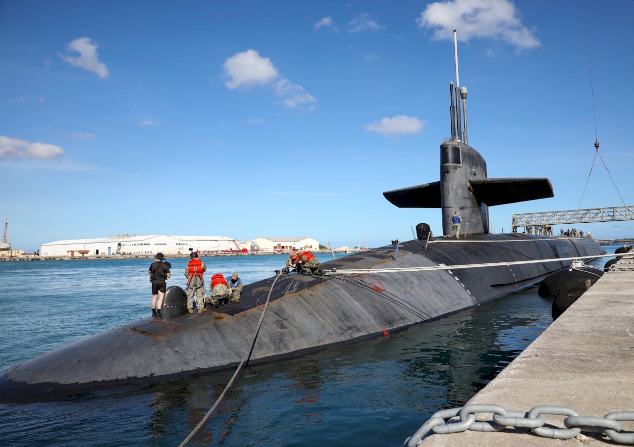 美軍核潛艦罕見停泊關島 日媒：提醒北京別輕舉妄動