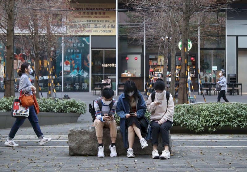 春節連假第一天全台有雨   回溫要等初一