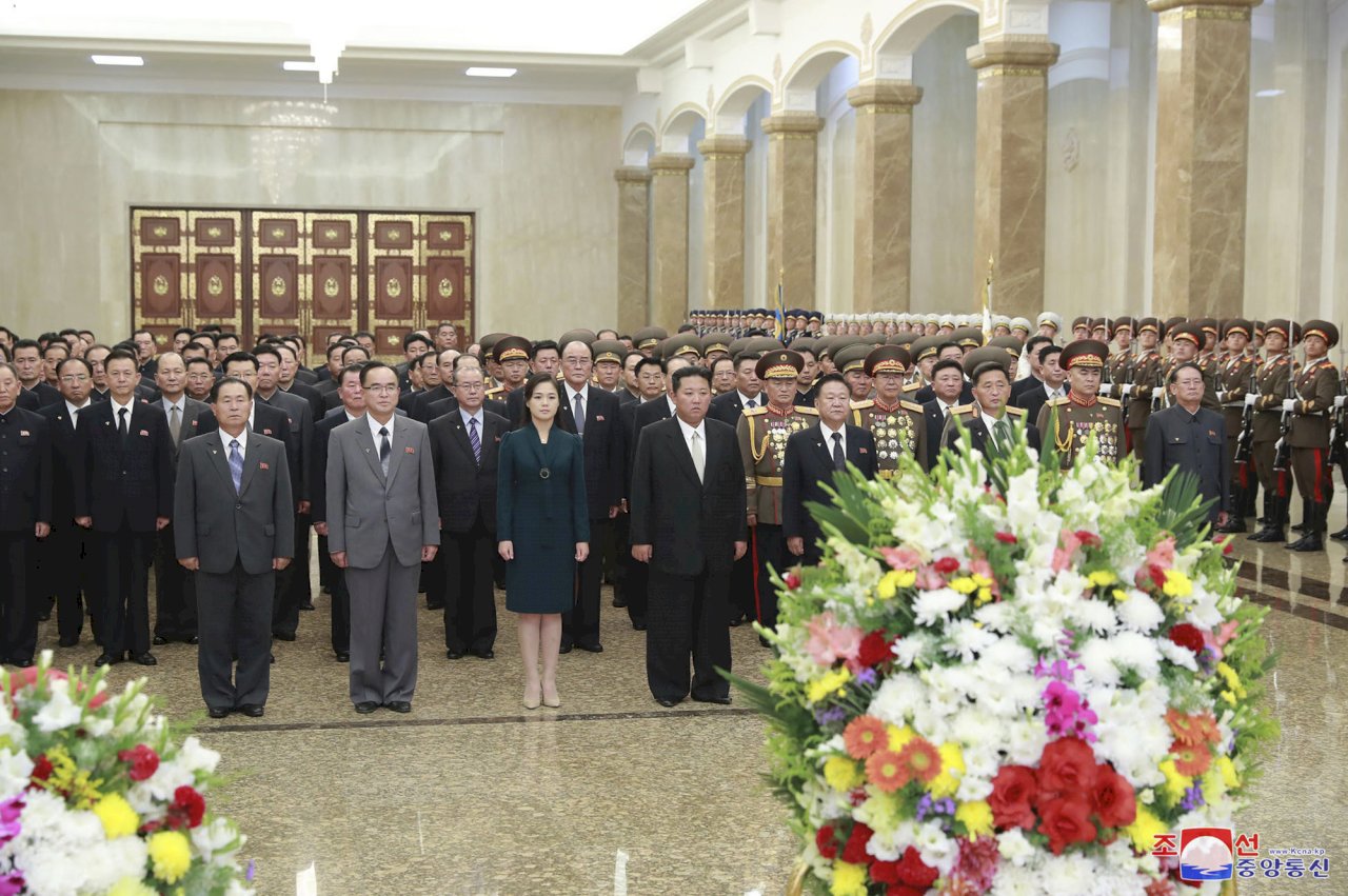 睽違近5個月 金正恩夫人再度公開亮相
