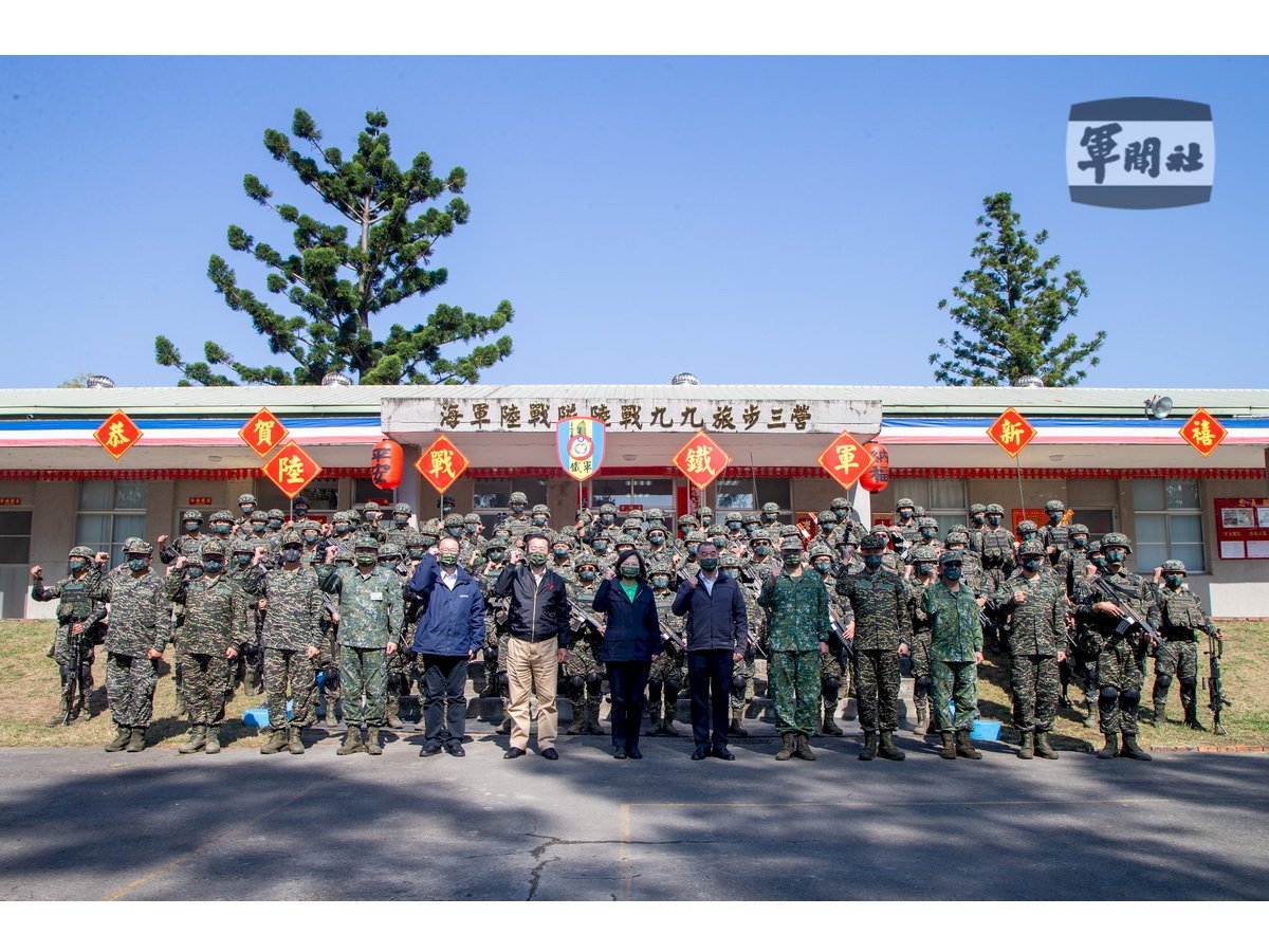 總統慰勉海軍陸戰隊 感謝國軍堅守崗位