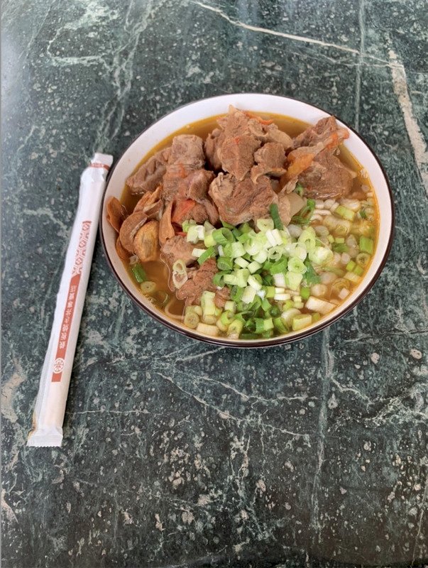 從小時候个打粄經驗 講到紅燒牛肉如何料理? 來聽阿春妹个人生正能量