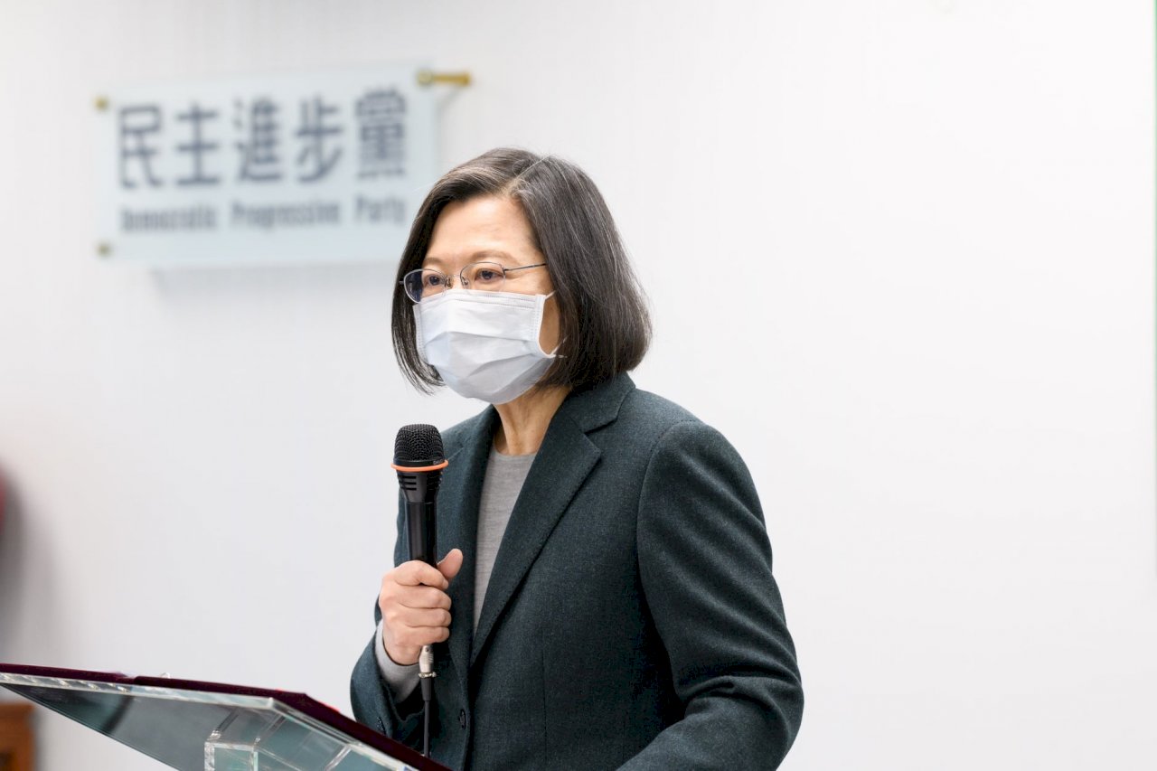 快篩試劑買不到引民怨 蔡英文要求協調多元通路