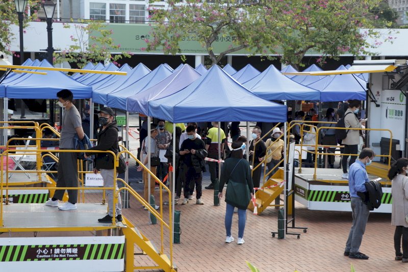 香港疫情持續  新增單日確診逾4千例