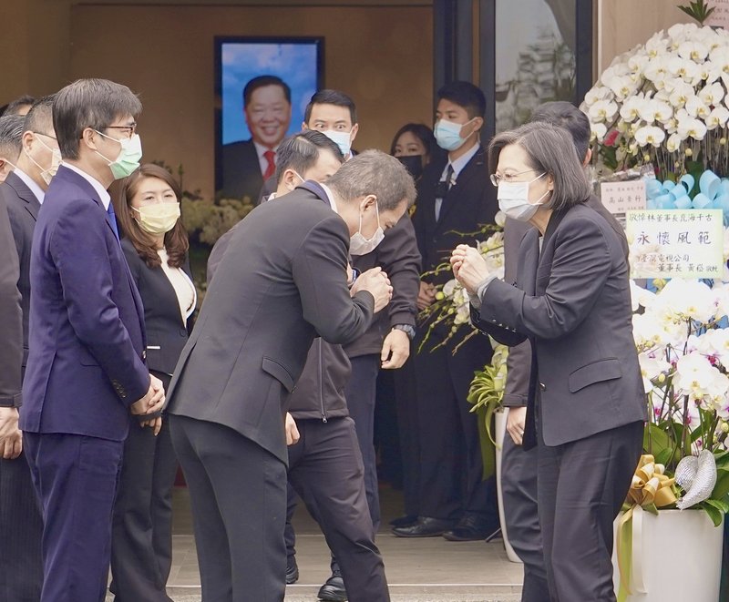 總統偕湧言會弔唁林崑海 遺孀透露他病榻掛心公投