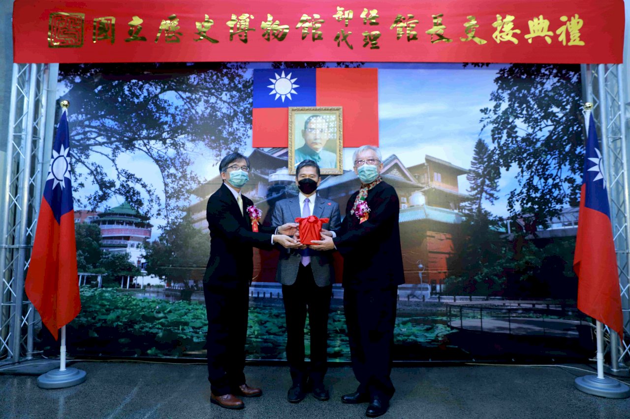 國美館長代理史博館長今交接    李永得說明緣由