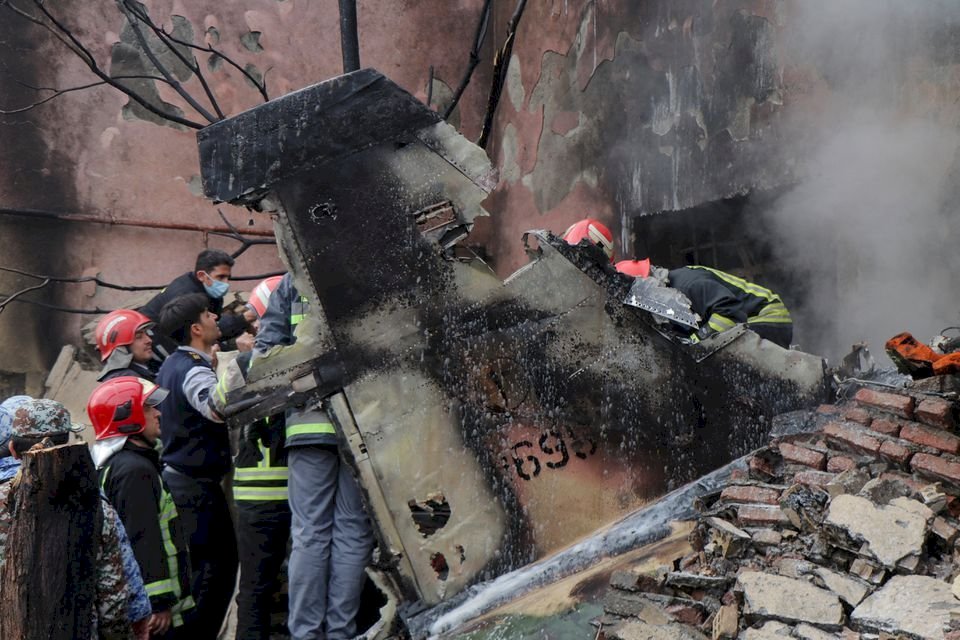 伊朗軍方的美製戰機墜毀 造成3人死亡
