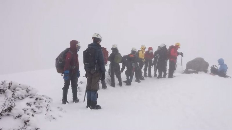 雪山圈谷積雪深度近90公分  破5年紀錄(影音)