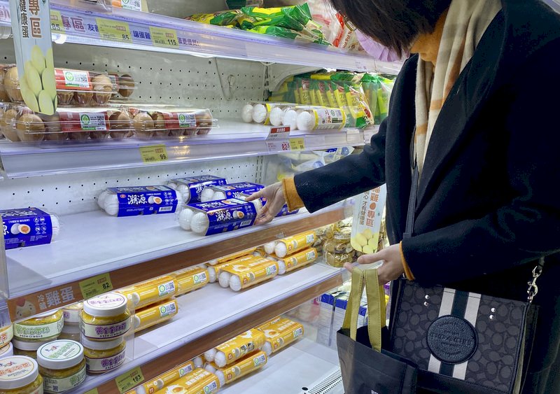 進口雞蛋將在超市銷售 每盒10顆65元