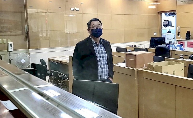 涉碩豐內線交易案 前立委賴勁麟30萬元交保