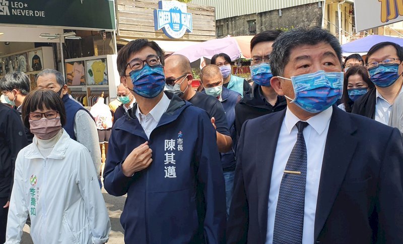 高雄旗津疫情散去！陳時中陳其邁當起「代言人」合力推銷旗津觀光