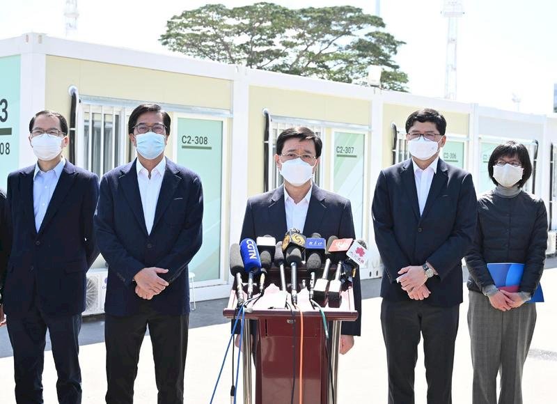 香港新增確診再破3萬  北京援建首間方艙醫院啟用