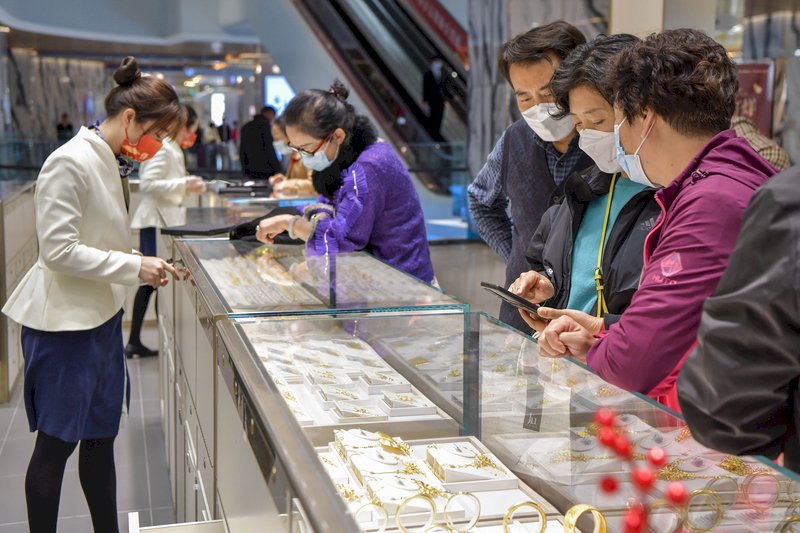 中國人2023年買金飾創新高 2024年不樂觀