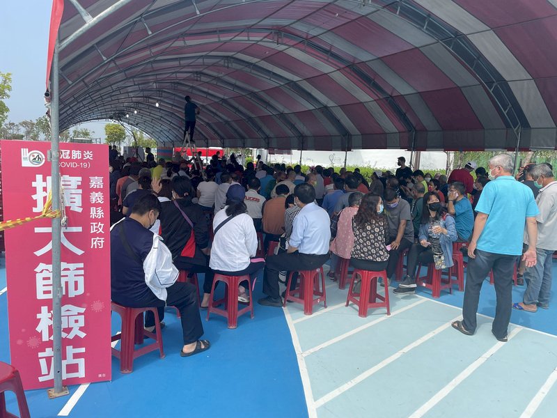 嘉縣某國小校長染疫  曾與縣長翁章梁同場