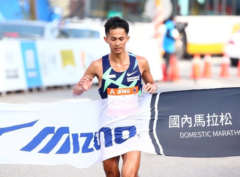 萬金石馬拉松 周庭印、李佳玫奪國內男女冠軍