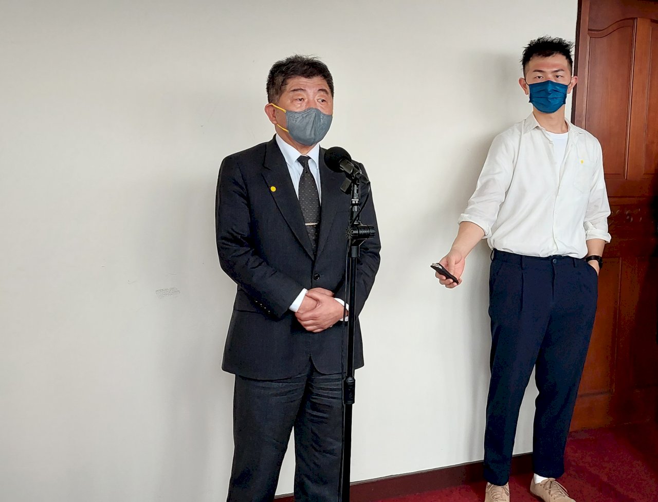 陳明文採檢後跑攤脫罩 陳時中：自主健康管理應避免接觸不特定人
