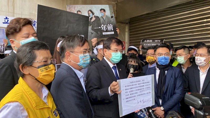 挨轟「看不見傷者的眼淚」 王國材允諾明與太魯閣傷者家屬會面