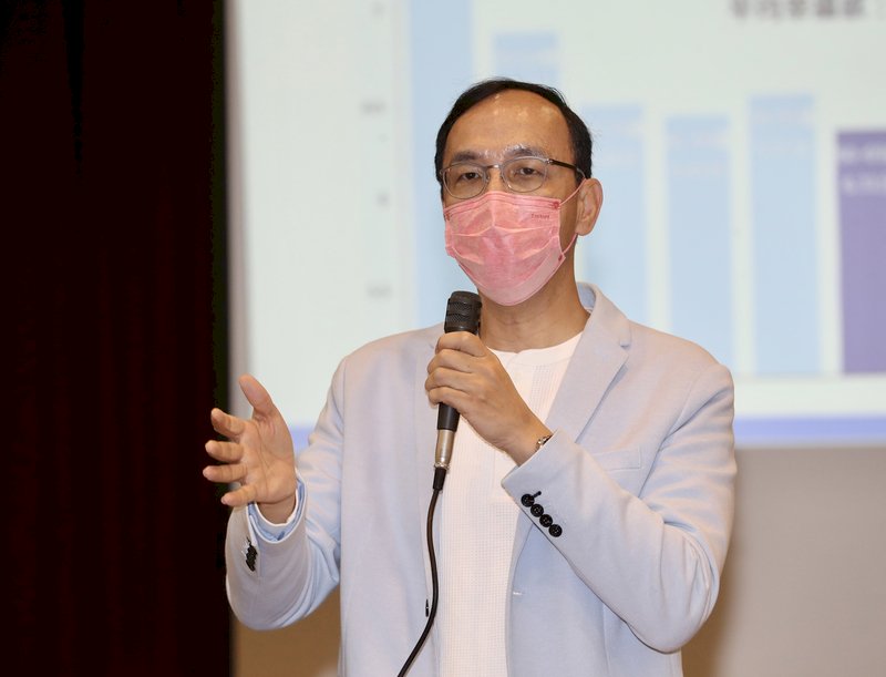 羅智強參選桃市記者會喊卡 朱立倫：會有最適合戰場讓他發揮
