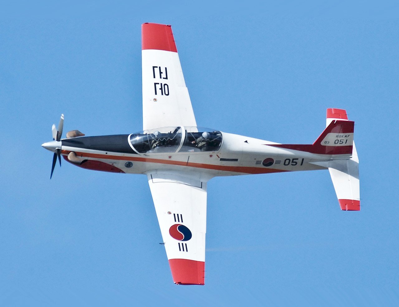南韓空軍2架教練機相撞墜毀 3死1重傷