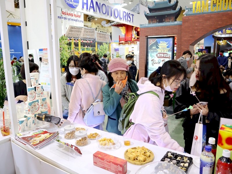 越南旅展台灣館夜市風吸睛 民眾關注台何時解封