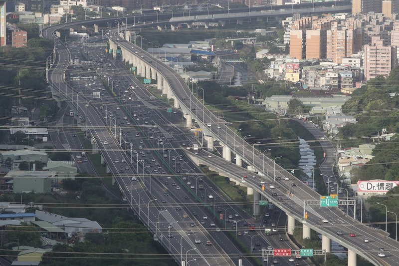 清明連假收假日 國道注意12地雷路段