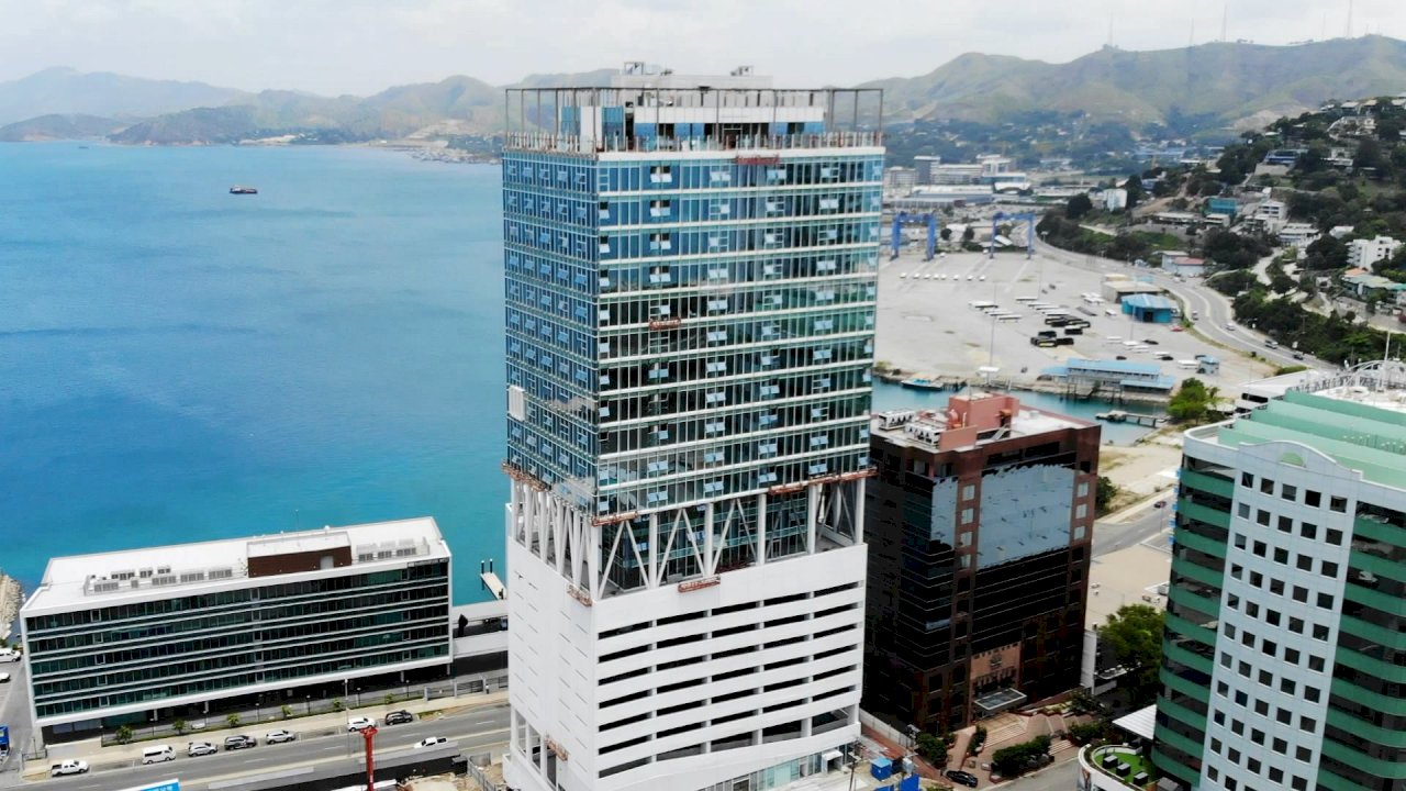 巴紐最高大樓75處不合格 中國建商要求媒體噤聲
