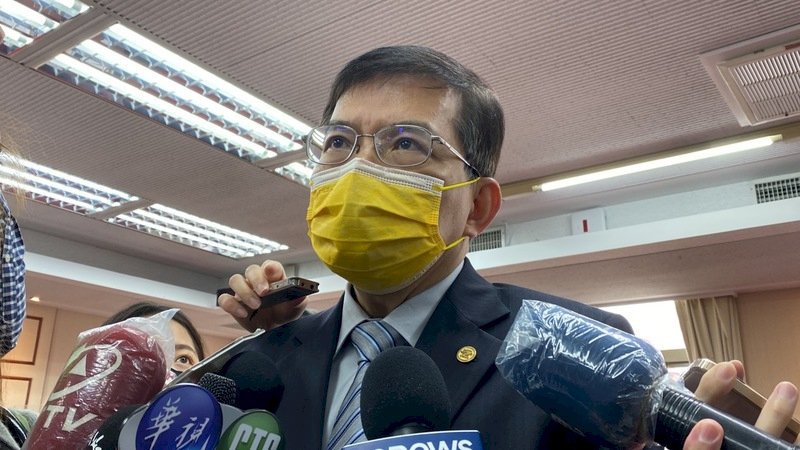 雙鐵票價蠢蠢欲動？ 王國材：台鐵暫不漲、不希望高鐵漲