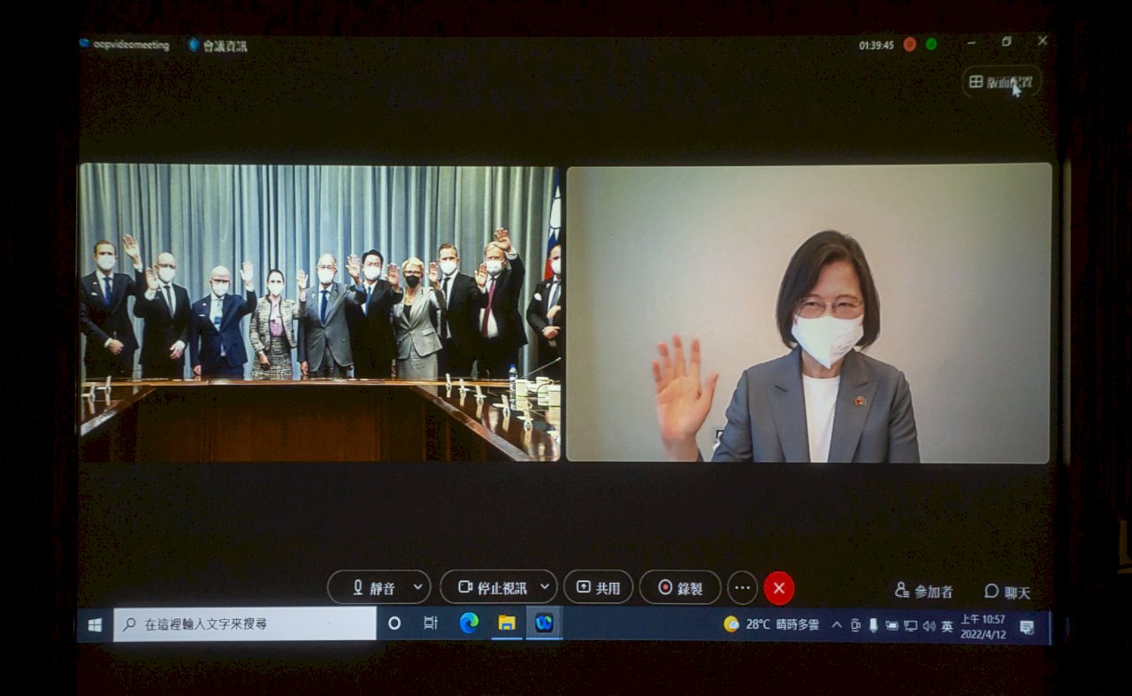 總統視訊接見瑞典國會暨歐洲議員聯合訪團 盼深化合作交流(影音)